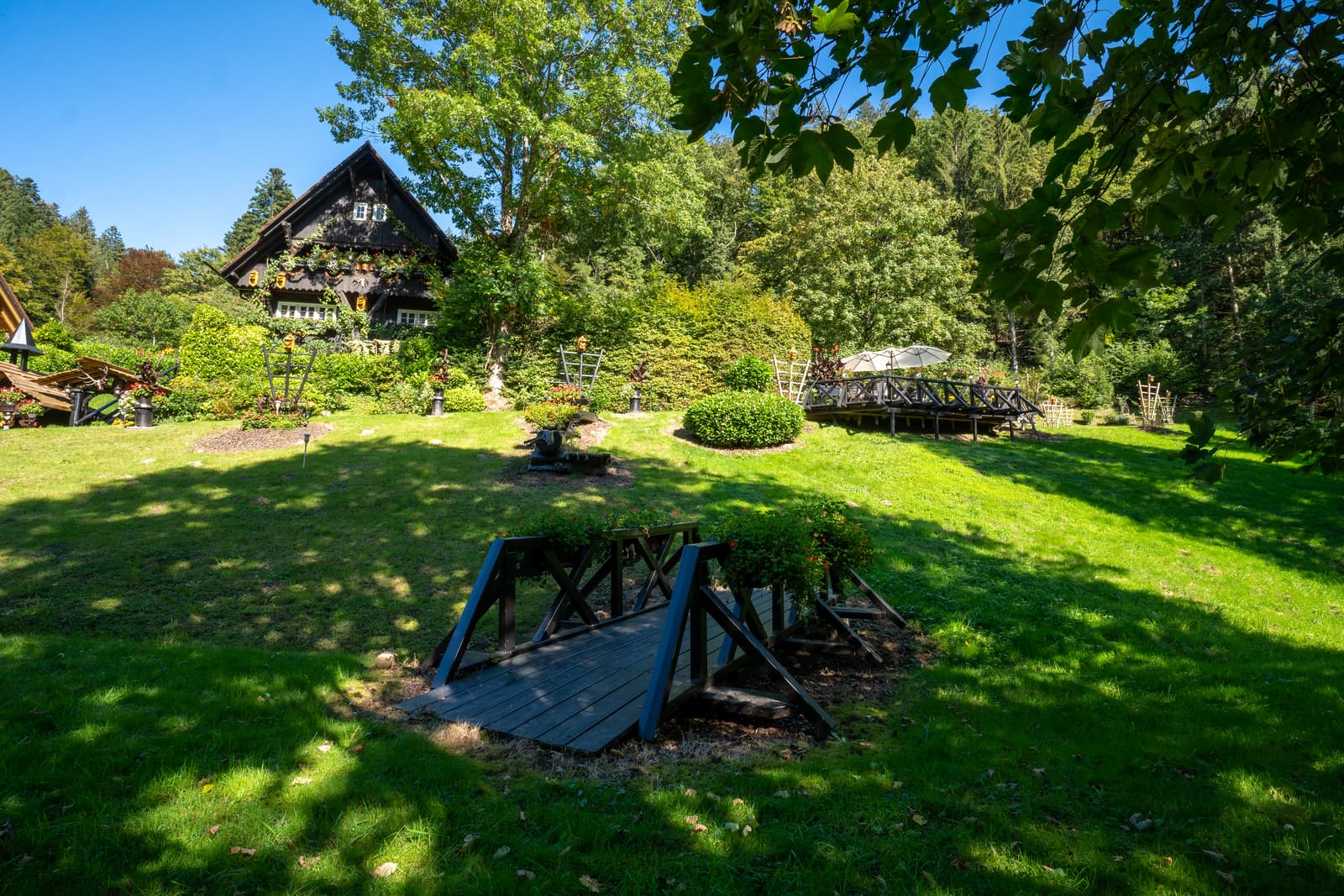 Blick auf das historische Schwarzwaldhaus